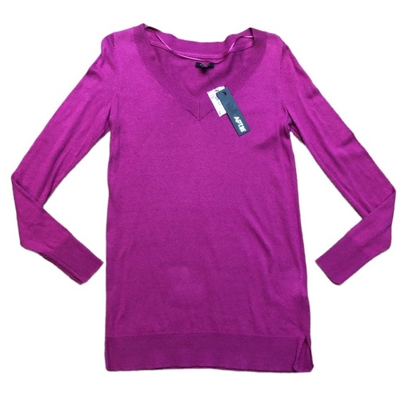 Pink V-neck Sweater by Apt.9 NWT - Picture 7 of 10